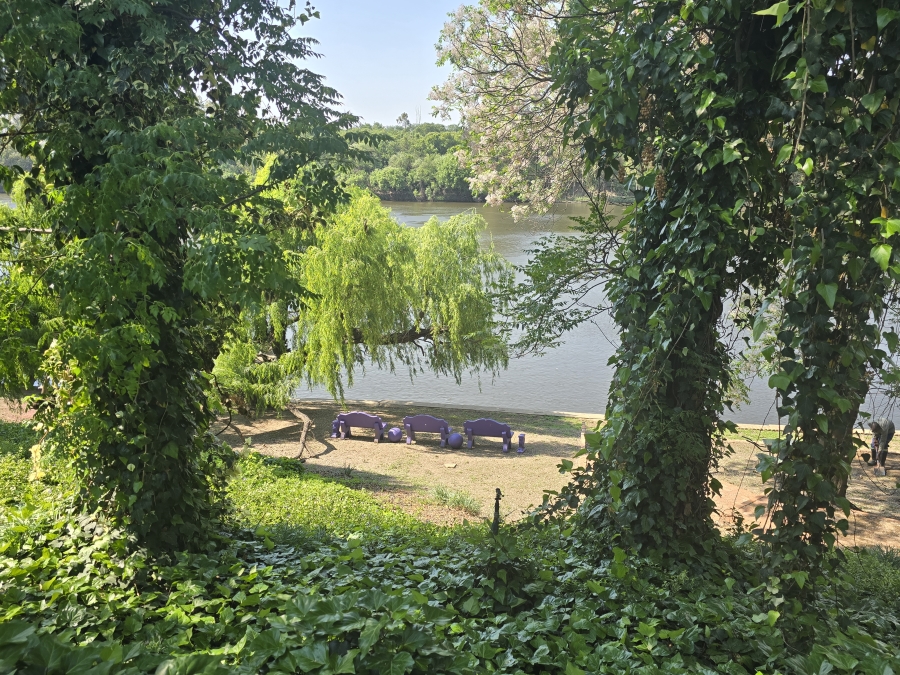 4 Bedroom Property for Sale in Lindequesdrif North West